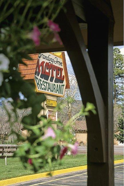 Chama Branding Iron Motel מראה חיצוני תמונה